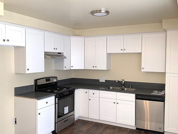 2nd image of 531 N Jackson St #2
