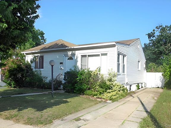5th image of 12137 237th Street