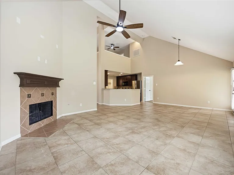 950 Firthwood Dr — Photo 2