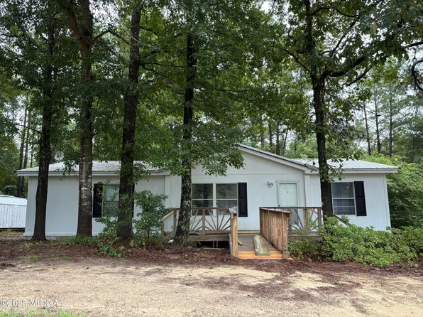 685 Henderson Rd, Macon, GA 31217