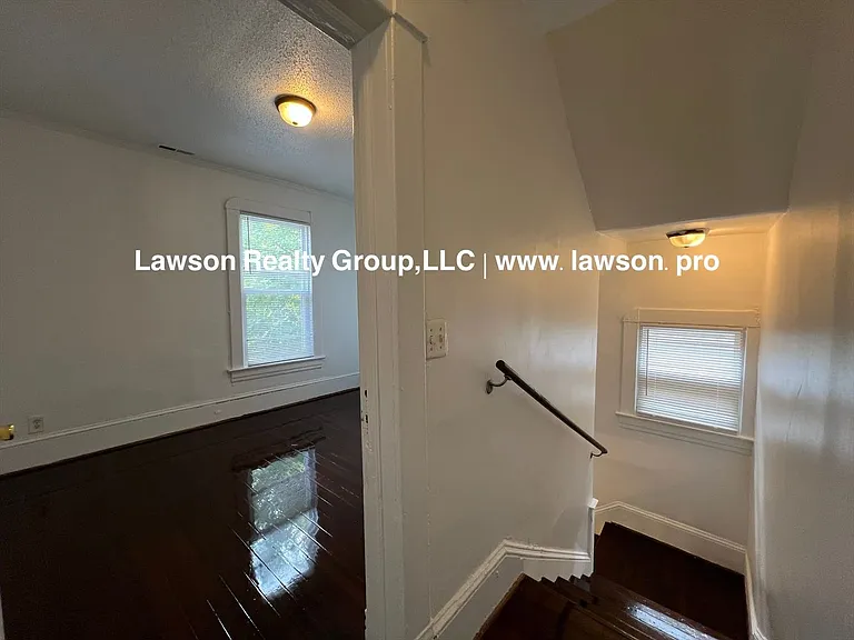 1208 Chapman Ave SW — Photo 23