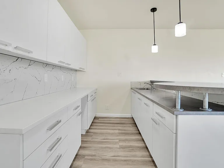 5580 Country Club Dr — Photo 30