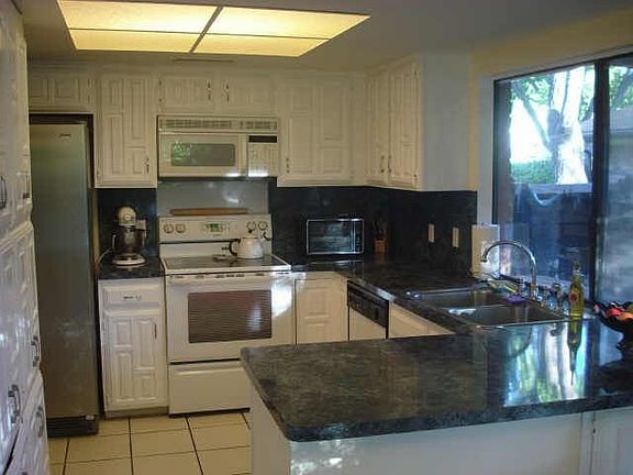 4th image of 1702 Richforest Dr