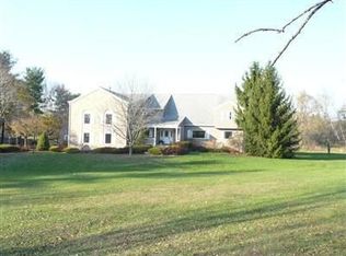 2997 N Martadale Dr, Akron, OH 44333