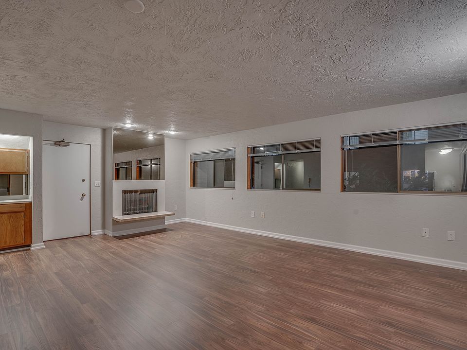 1st image of 2462 Dexter Ave N APT 5W