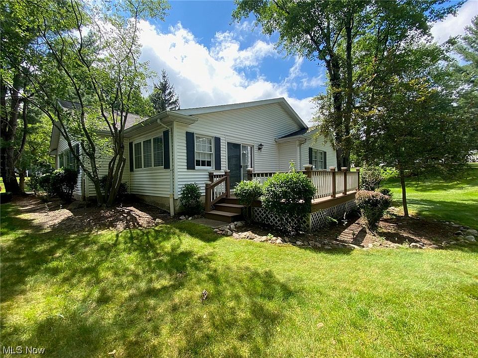 142 Burlington Oval Dr, Chardon, OH 44024 Zillow