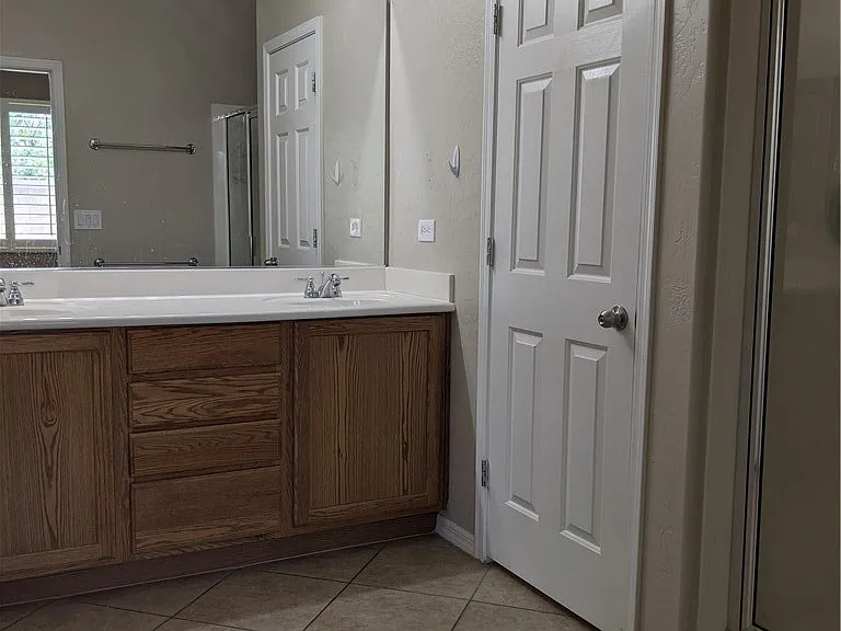 7437 Ravines Ave — Photo 23