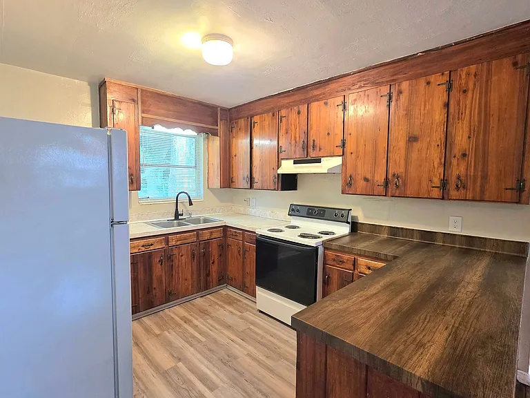 6016 Sewell St #A — Photo 6
