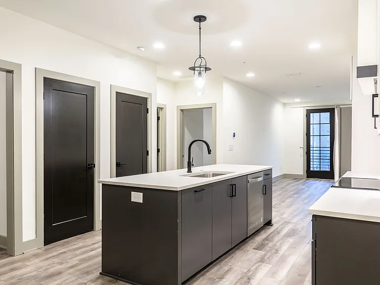 28 Becker Pl — Photo 4