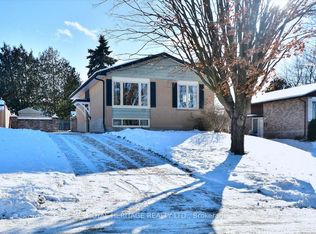 273 Maxwell Ave W, Peterborough, ON K9J 1B4