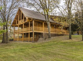 13723 Burr Oak Rd, Bloomington, IL 61705