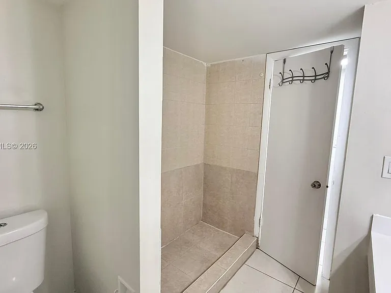 17650 NW 68th Ave #A2001 — Photo 25