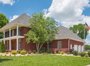 1939 Robinson Rd, Murfreesboro, TN 37130