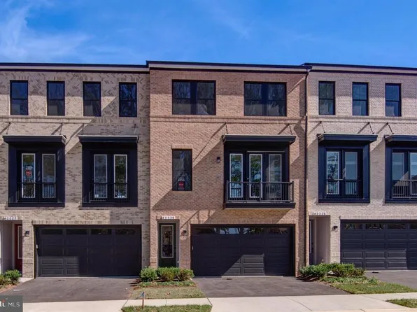 42225 Shining Star Sq, Ashburn, VA 20148