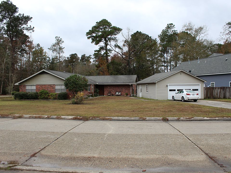 2nd image of 101 Oak Leaf Dr