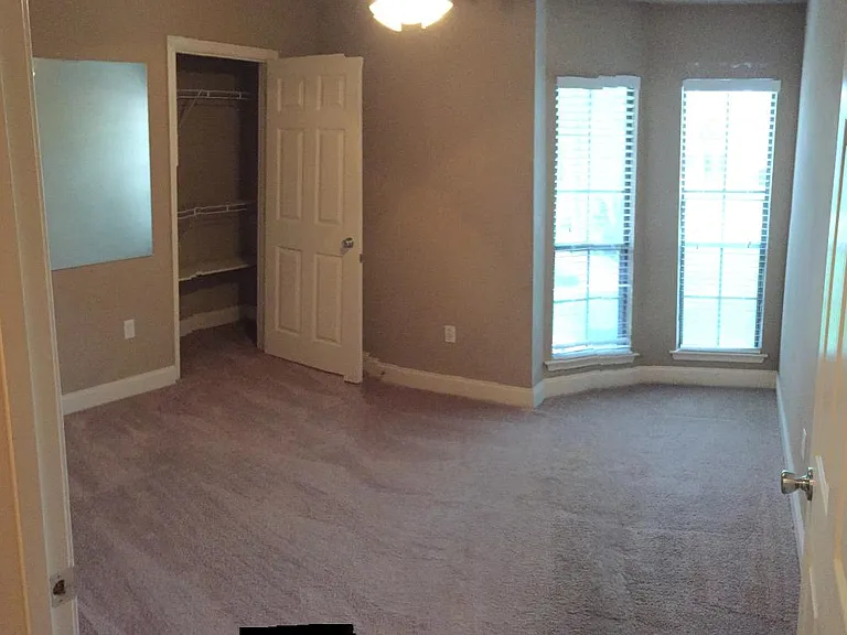 802 Huntwyck Cir — Photo 11