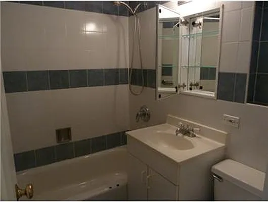 Rented by Douglas Elliman | media 20