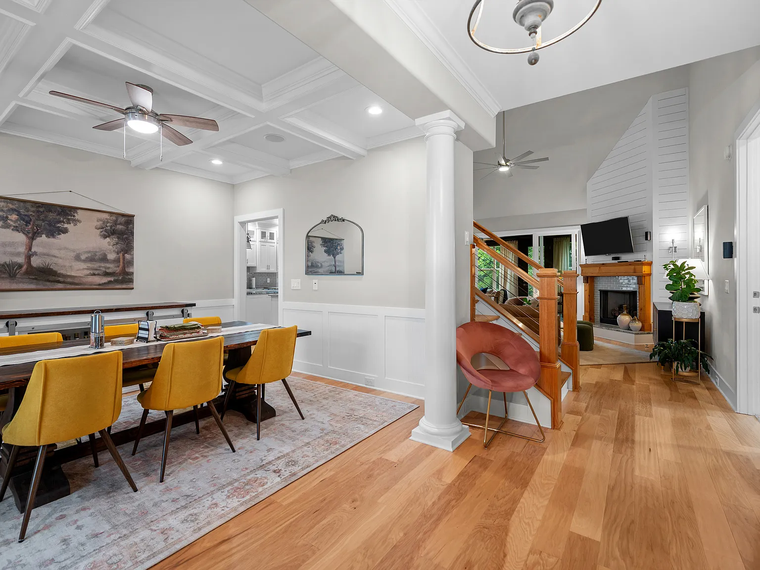 4 bed, 3.5 bath, 3791 sqft, $4,490 — Photo 3
