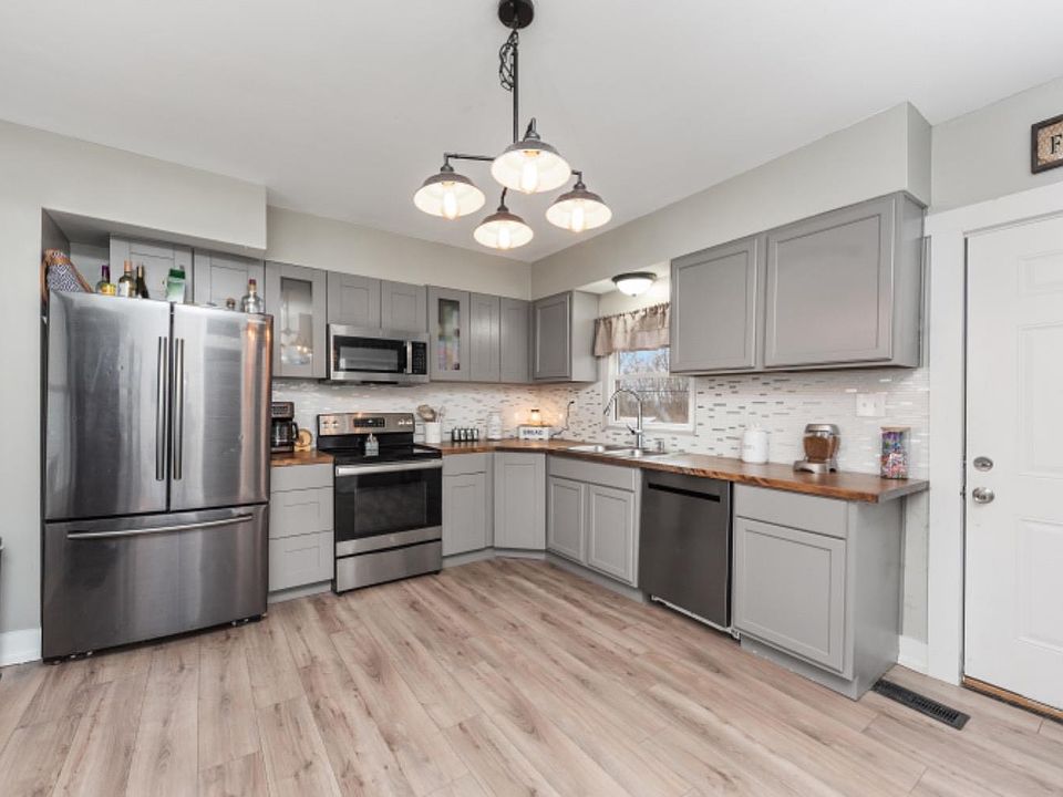 57 W Main St, Martinsville, OH 45146 Zillow