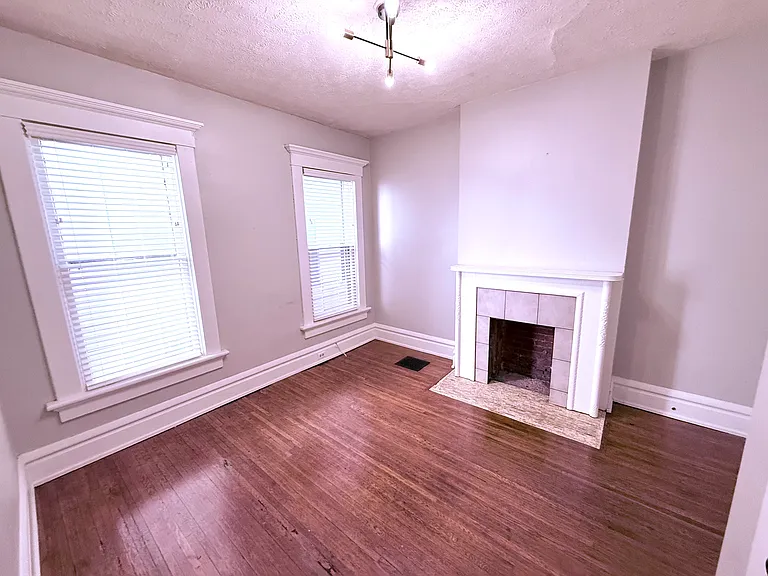 248 S 18th St — Photo 16
