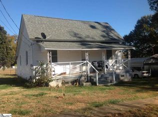 109 Hampton St, Pelzer, SC 29669