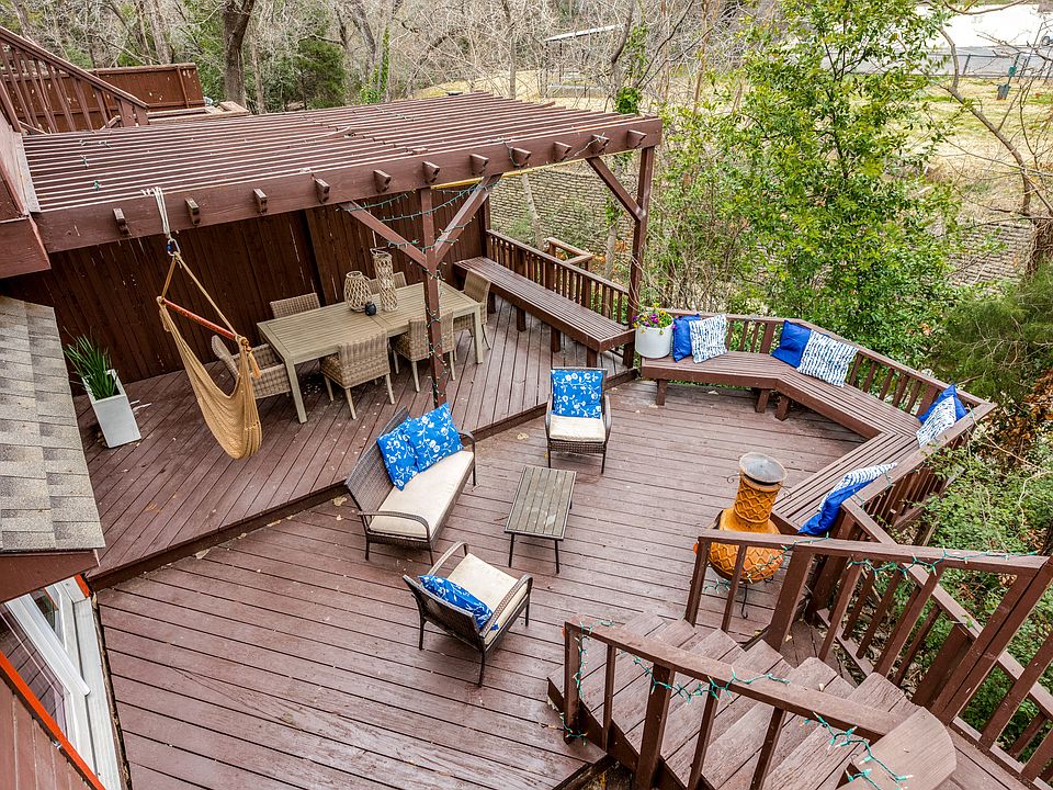 PRIMARY DECK OVERLOOKING CREEK
