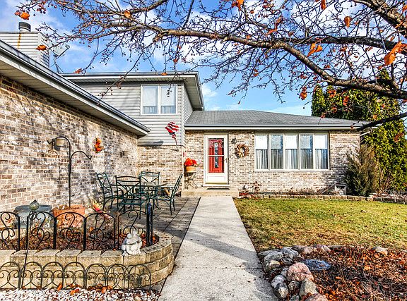 2nd image of 502 N Lockwood Dr