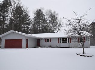 1363 E Shaffer Rd, Hope, MI 48628
