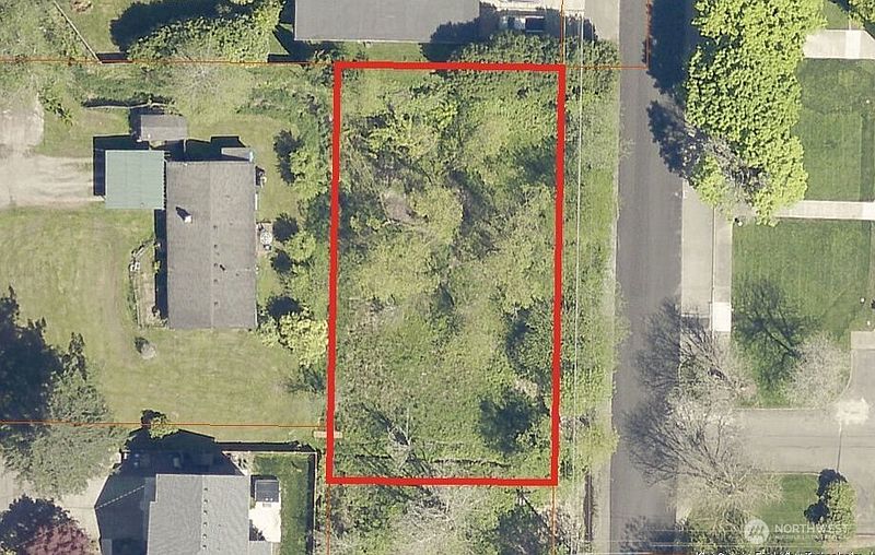 2nd image of 1075 XX 6th Avenue SE