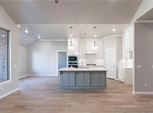 8425 Lambert Way, Edmond, OK 73034