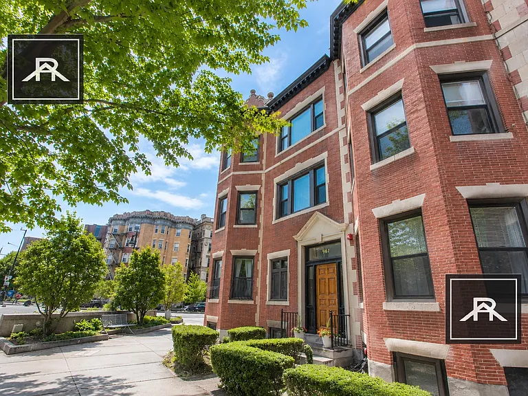 901 Beacon St #6 — Photo 5
