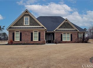 1111 Baxter Ct, Statham, GA 30666