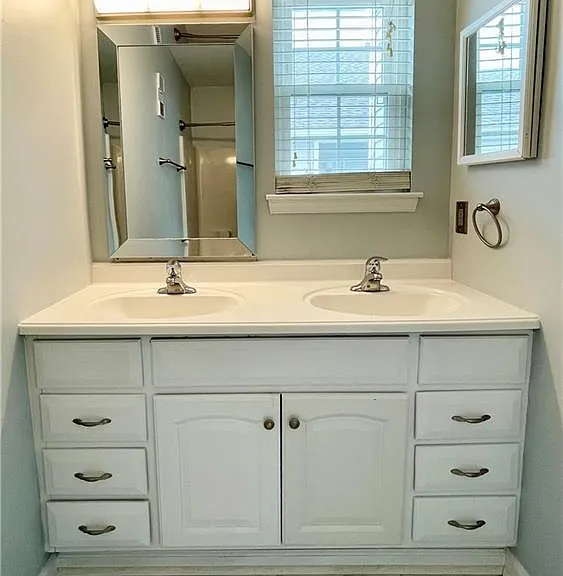 620 Shoreham Ct #304 — Photo 7