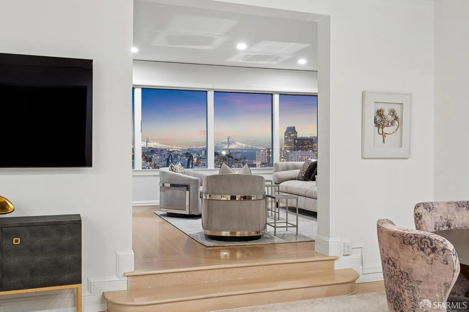 1127 Greenwich St - Photo 3