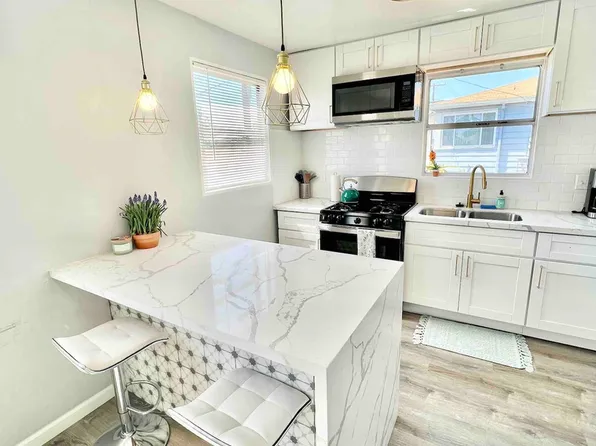 2325 Comstock St, San Diego, CA 92111