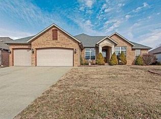 4565 E Fox Run Dr, Springfield, MO 65802