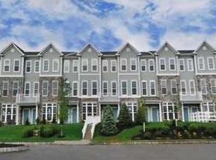 1009 Holly Ln, Garfield, NJ 07026