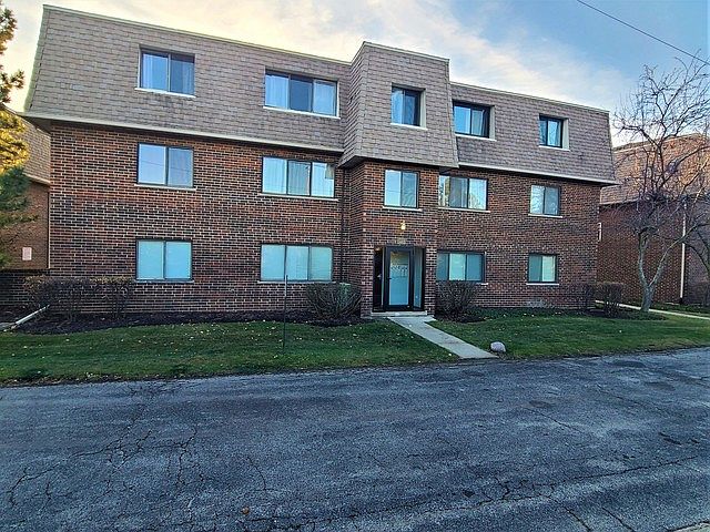 1st image of 1462 Carol Ct APT 3B