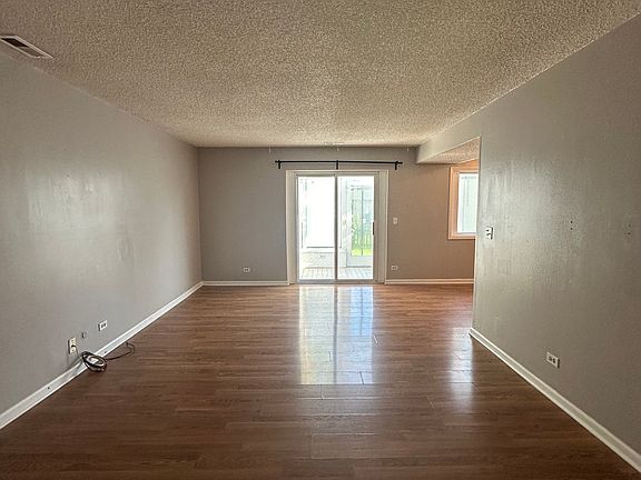 4th image of 1741 Bell Dr