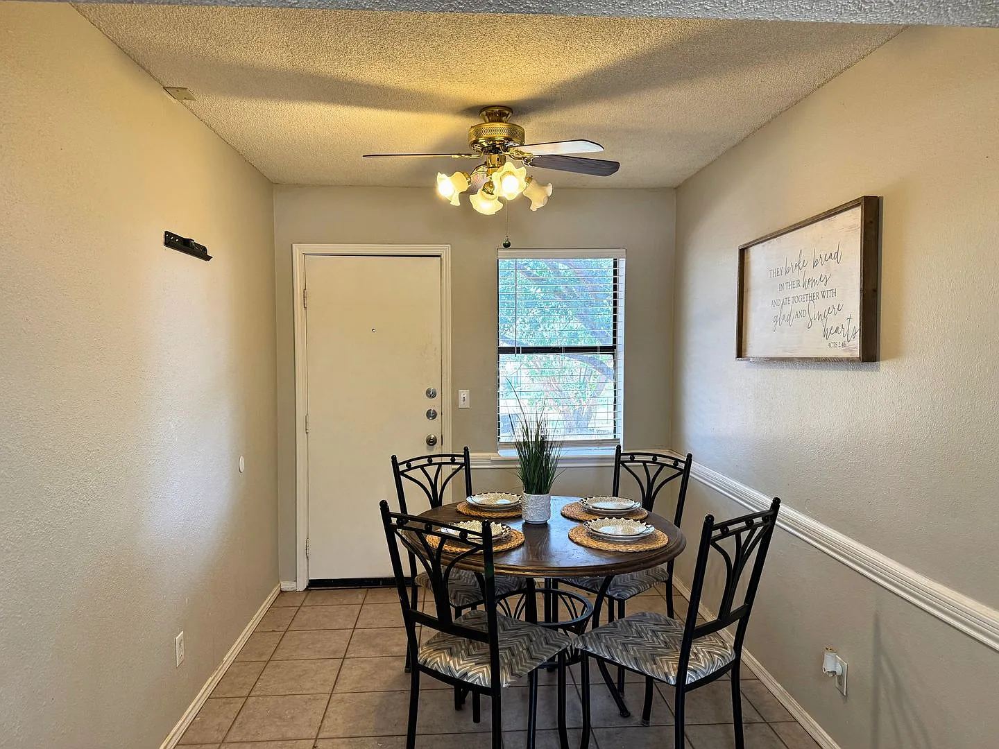 3 Bedroom Iowa Park Home — Photo 4