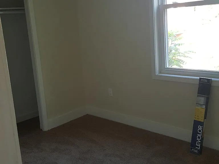 86 Craighead St — Photo 8