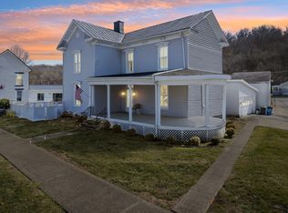 202 E 4th St, Augusta, KY 41002