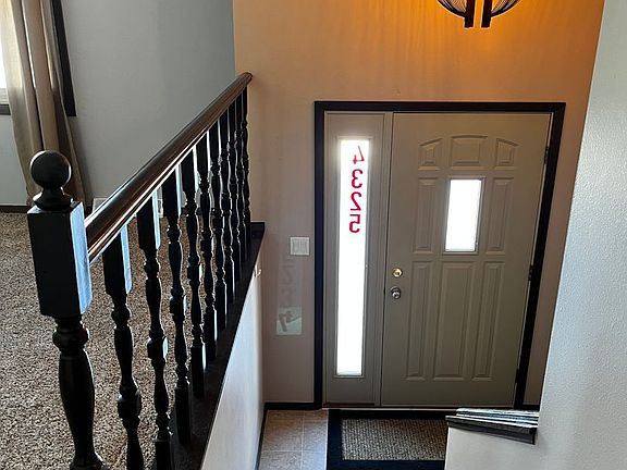 3rd image of 4325 S Ash Grove Ave