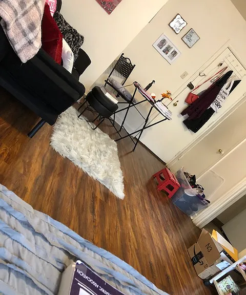 809 College St #10 — Photo 2