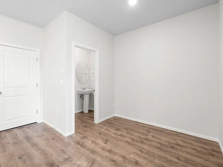 3435 SW Thomas Ave — Photo 4