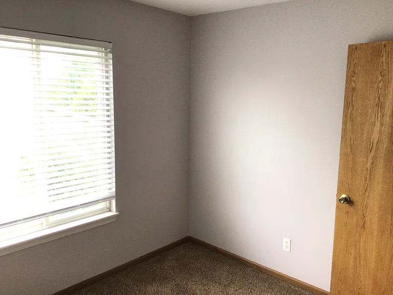 13843 S Petersburg Dr — Photo 29