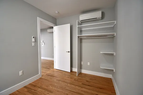 Rented by Voro, LLC | media 6