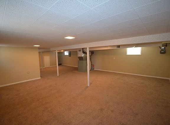 4th image of 5311 S Melvina Ave
