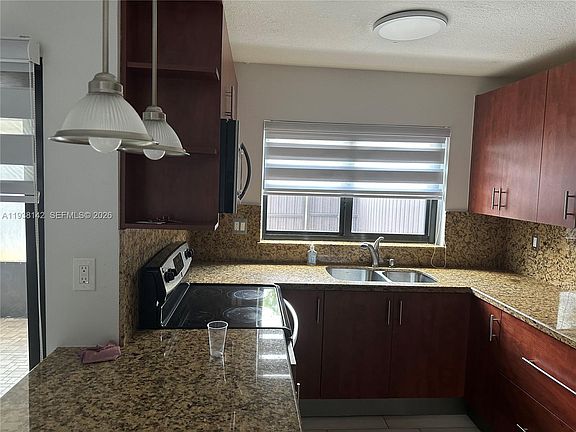 4th image of 6526 Kendale Lakes Dr APT 1405