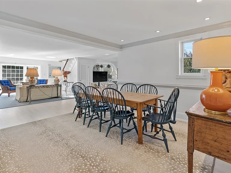 305 Hill St — Photo 3